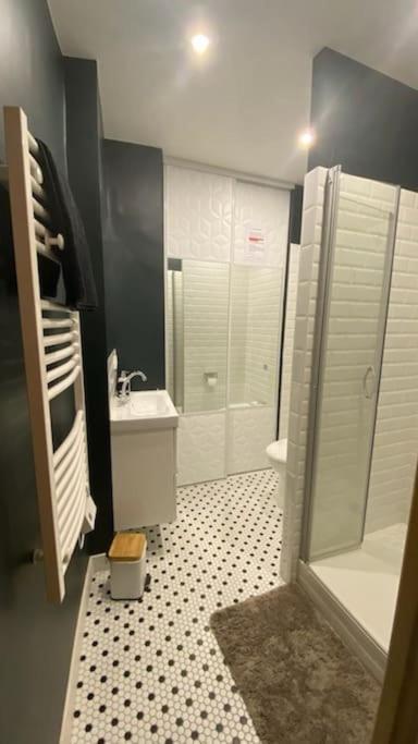 Sejour Detente Au Coeur De Macon Spa,Cine,Bouteille Offerte Exterior foto